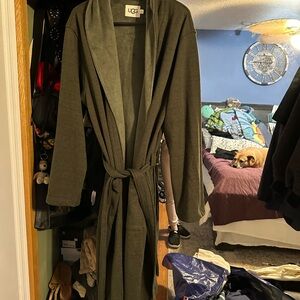 UGG Men’s  Deep Green Belted Robe